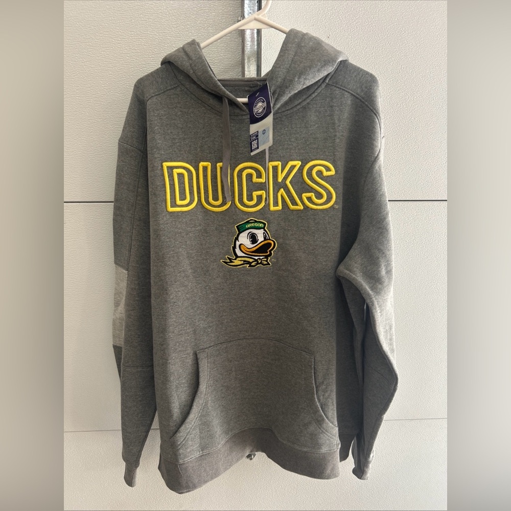 Captivating Brand Oregon Ducks Grey Sewn Mens Hoodie Sweatshirt 2XL NWT